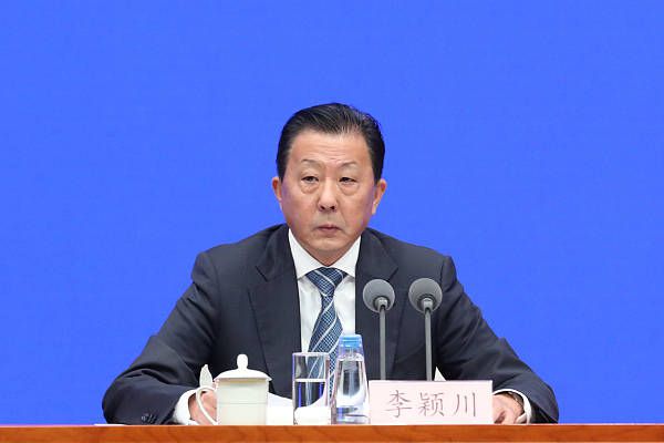 伊人久久久综在合线久久在播