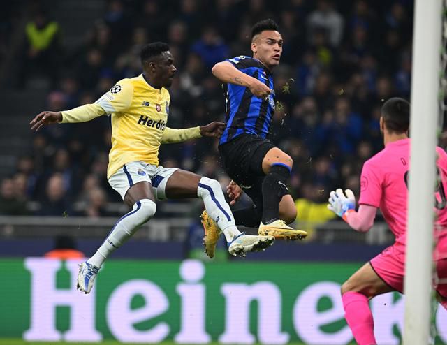 伊人涩涩