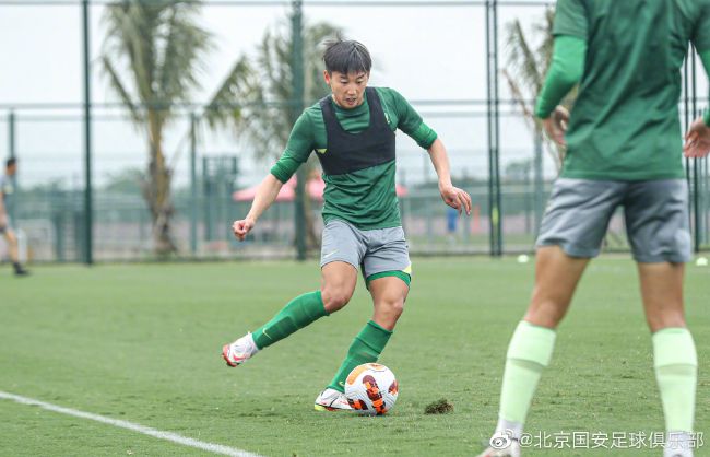 丝袜美臀视频网